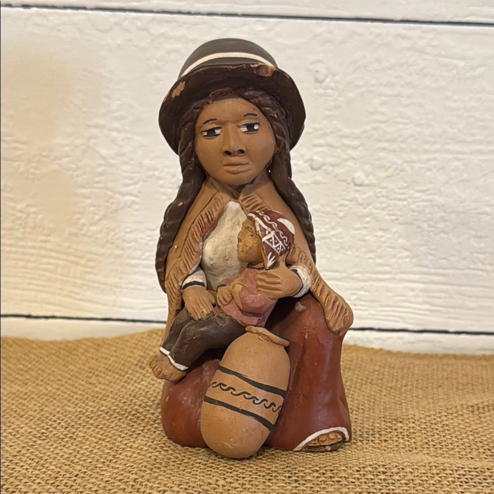 Sculpture Figurine Mother & Child 5" Pottery Clay Handcrafted in Peru